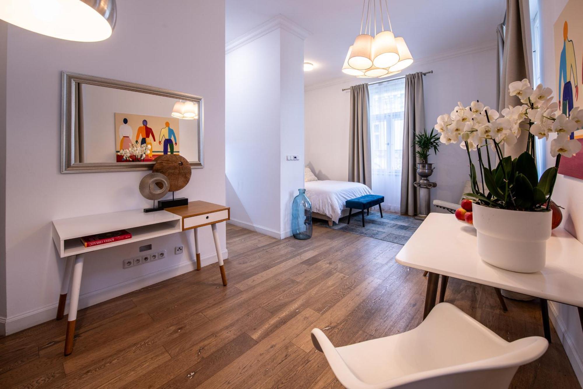 Modern Downtown Apt - Renovated, On Ideal Location Prag Dış mekan fotoğraf