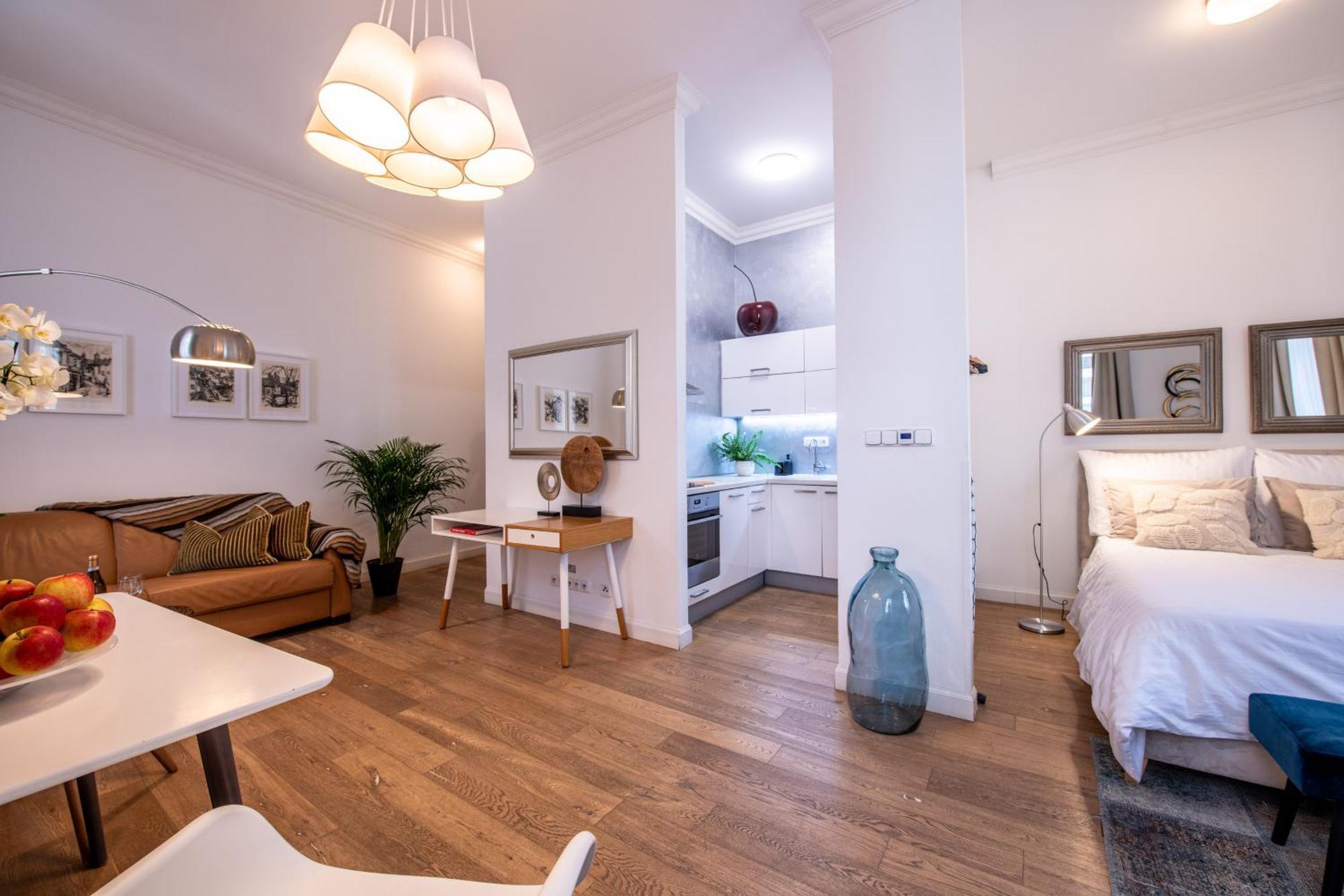 Modern Downtown Apt - Renovated, On Ideal Location Prag Dış mekan fotoğraf